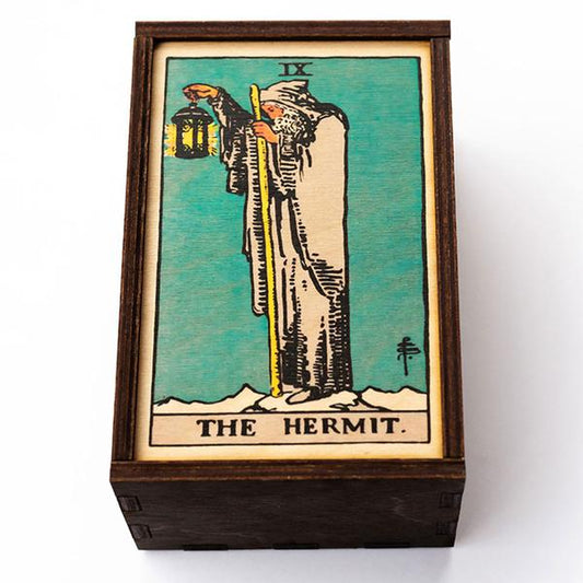 09. Hermit Box