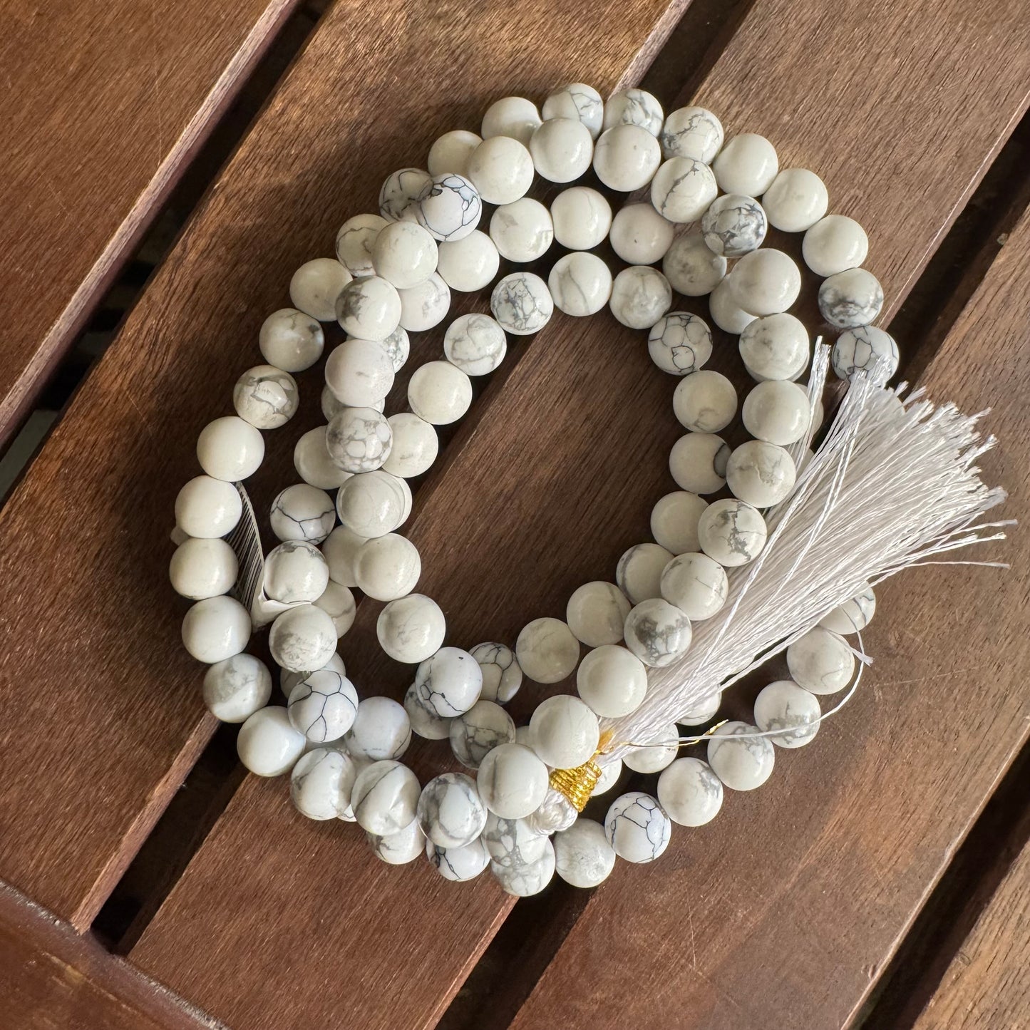Mala Howlite