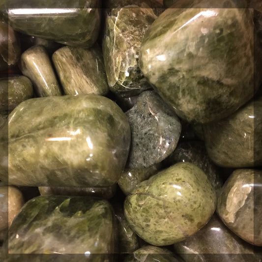 Vesuvianite (Idocrase)