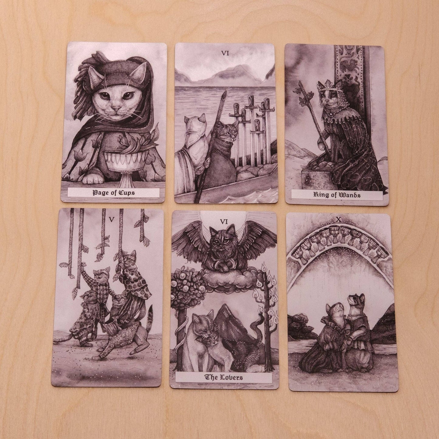 Faeles Arcanae | The Cat Tarot Deck